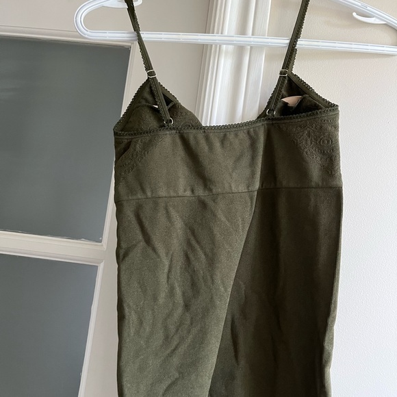 Guess Kaki/olive tank  xs/s - Picture 2 of 3